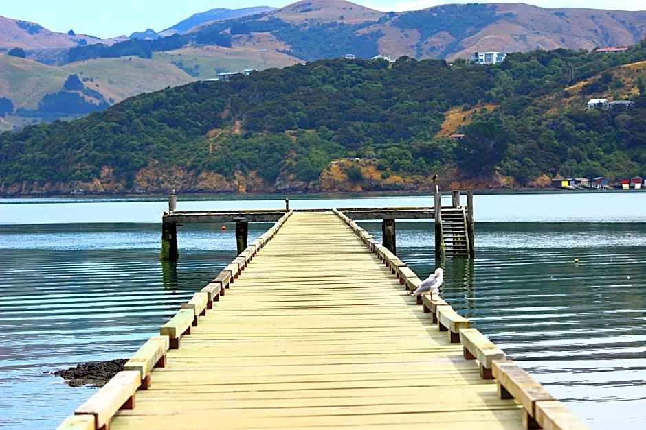 Duvauchelle Seaside Motel