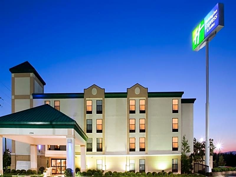 Holiday Inn Express Fayetteville