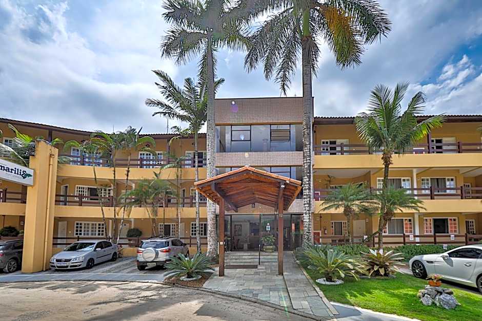 Fabuloso flat 241, Amarílis, Riviera de São Lourenço 3 Piscinas climatizadas carregador veiculo eletrico 2 quartos sendo uma suíte internet 500mb Adega, cozinha equipada completa, serviço de praia fim de semana limpeza trocas de toalhas,