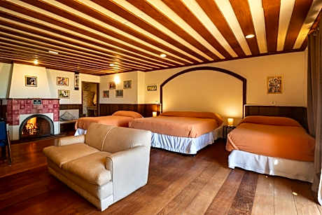Luxury Quadruple Suite