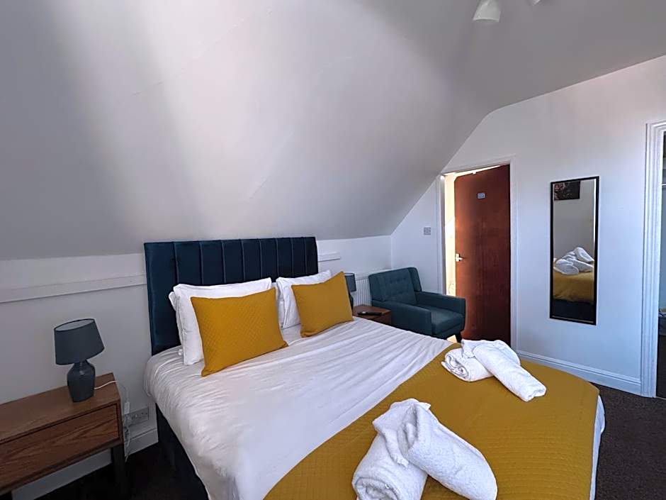 The Linden Leaf Rooms