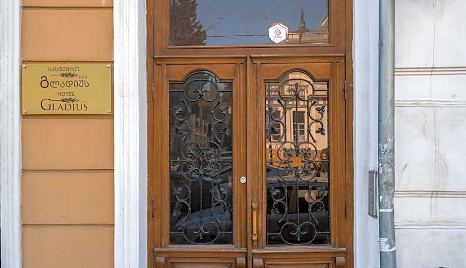 Gladius Inn Boutique Hotel by DNT Group