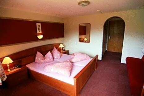 Photo 1 of 3 of Double Room