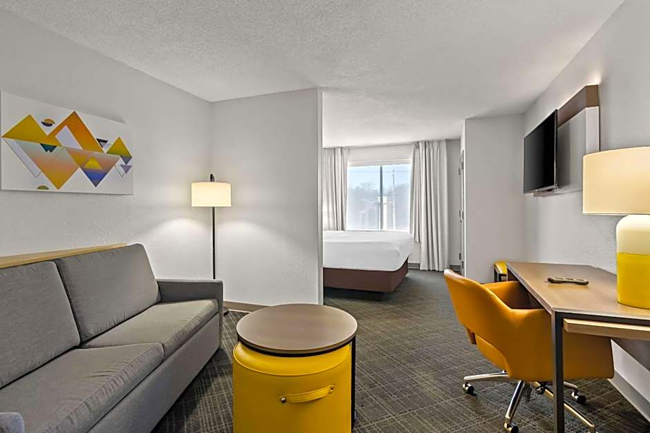 Comfort Suites Salem-Roanoke I-81