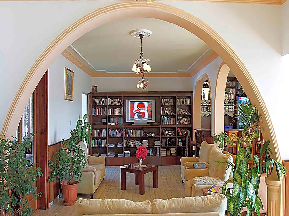 Holiday Village Rose Gardens