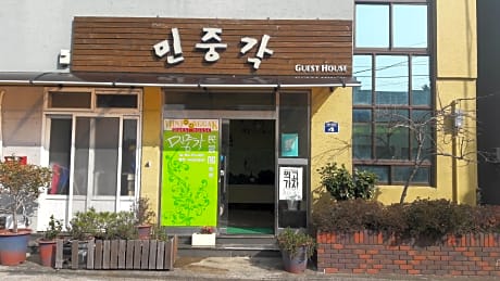 Minjoonggak Guesthouse