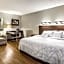Red Roof PLUS+ Boston - Woburn/Burlington