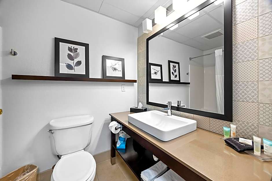 Independence Stay Hotel & Suites