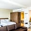 Crown Victoria Hotel
