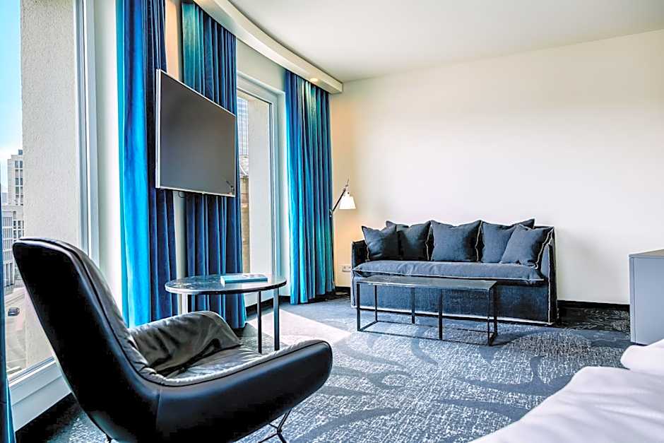 Motel One Frankfurt-Römer