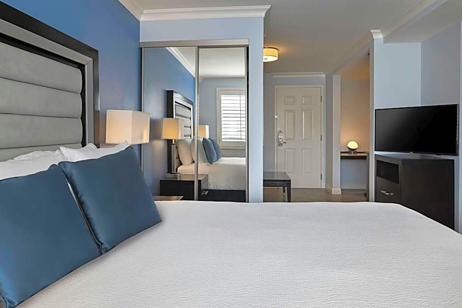 City Express by Marriott Manhattan Beach