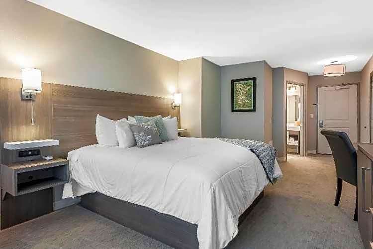 Lakes Inn at Dunvilla