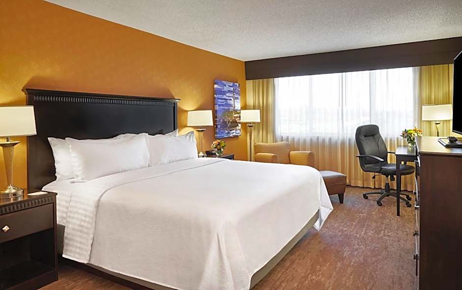 Holiday Inn Alexandria at Carlyle By IHG