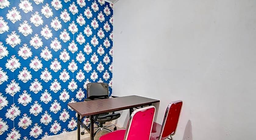 Hotel O Raya Guest House Syariah