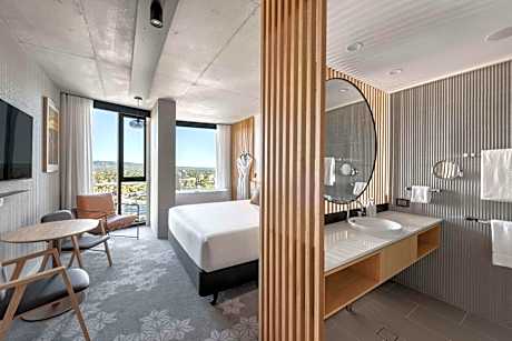 Urban Retreat Room King including nightly drink vouchers