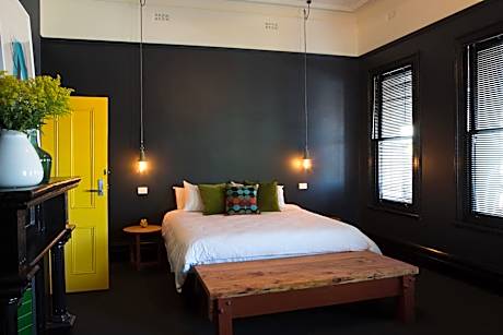 Premium King Room