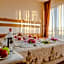 Santa Marina Hotel