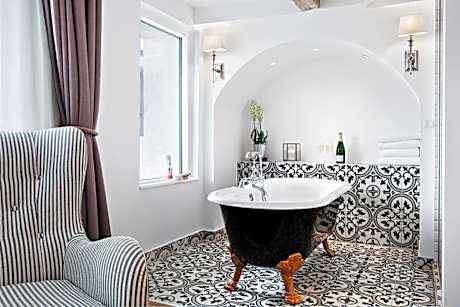 Junior Suite with Sea View without Spa Access