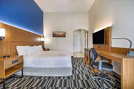 King Room with Bath Tub - Mobility/Hearing Accessible - Non-Smoking
