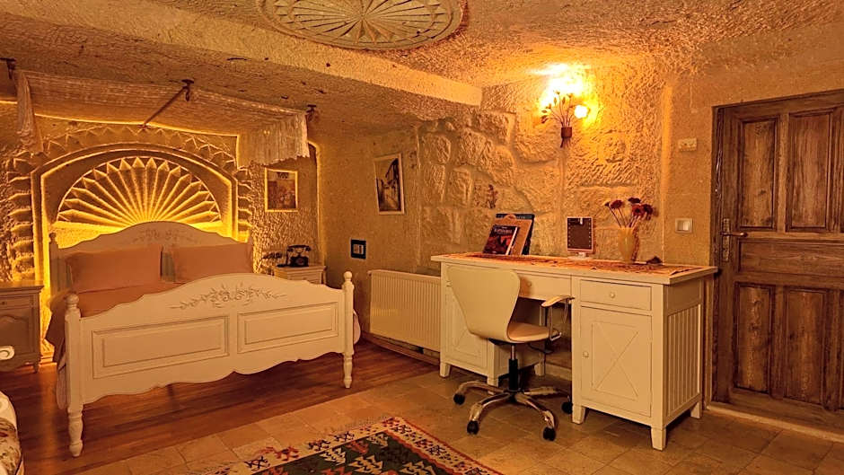 Iris Cave Cappadocia