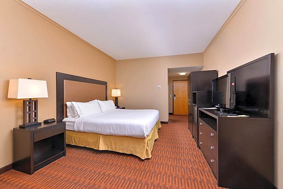 Holiday Inn Express Breezewood By IHG