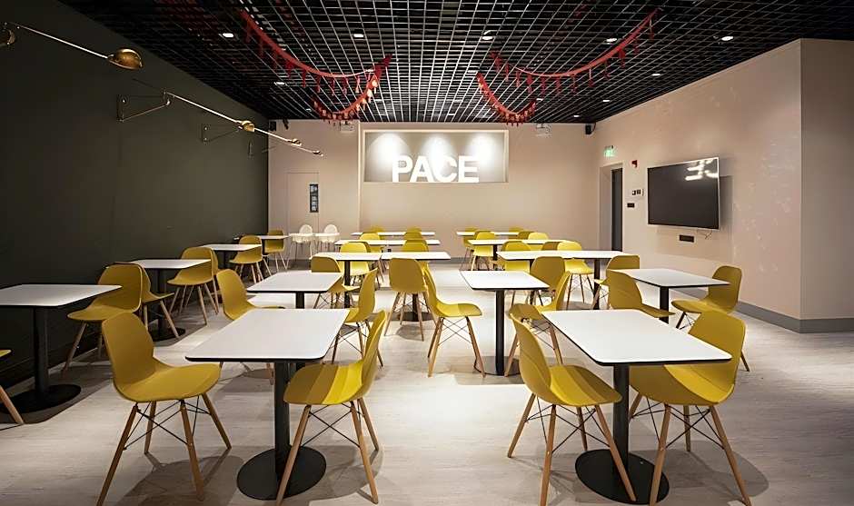 PACE HOTEL Suzhou Guanqian Branch