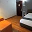 OYO 1230 Zen Zeng Budget Hotel