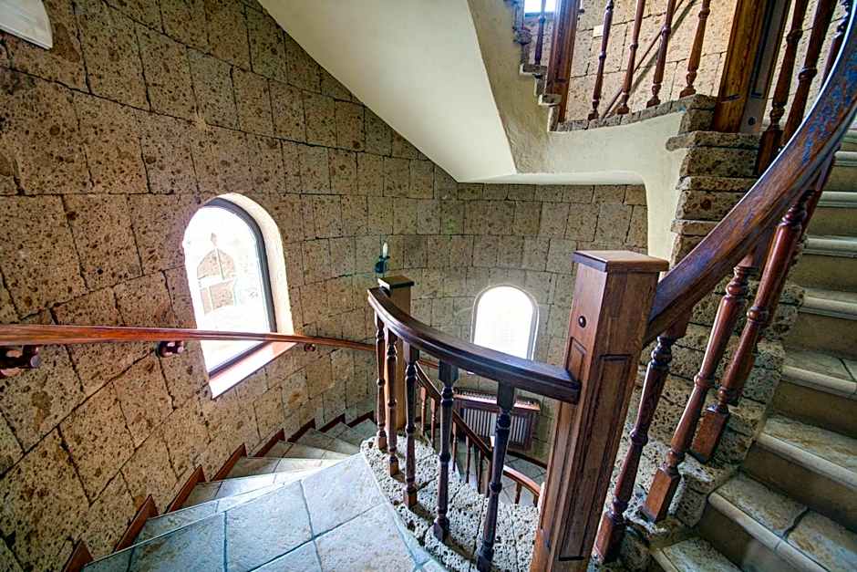 House of Dracula Hotel