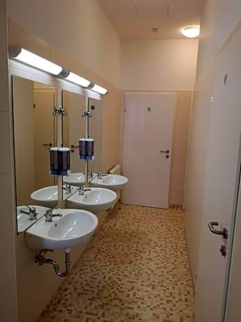 Bed in 4-Bed Mixed Dormitory Room