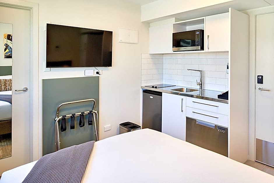 Sojourn Apartment Hotel - Ghuznee