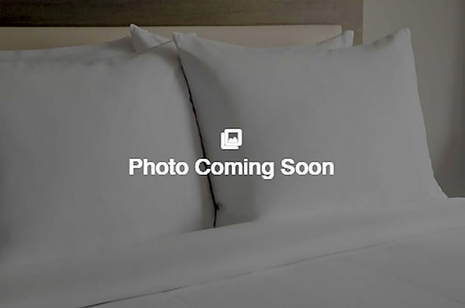 Foto 1 de 2 de Classic 1 Queen Bed Guestroom, City View