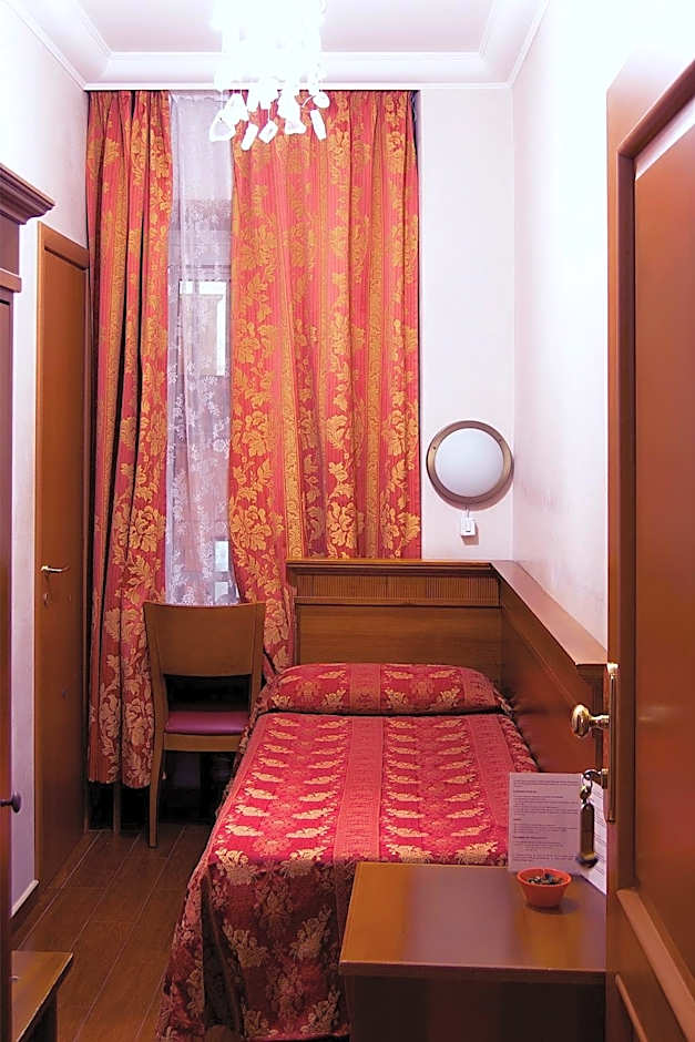 Photo 1 of 3 of Single Room