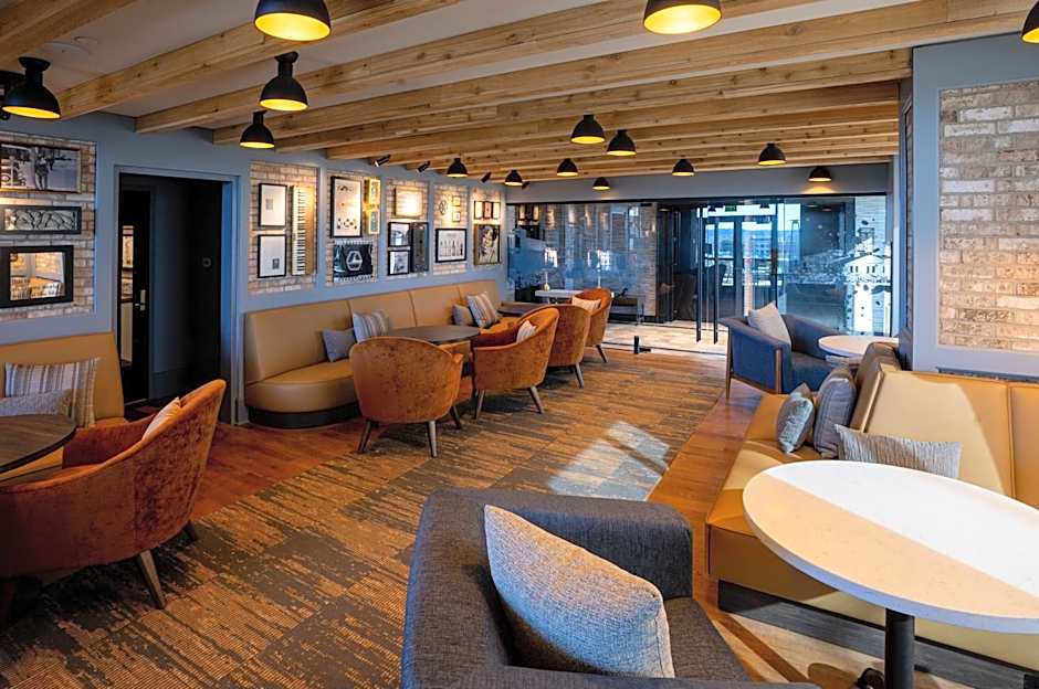 Hotel Indigo - Columbus at Riverfront Place By IHG