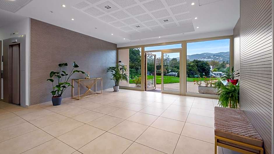 Cannes Marina Appart Hotel Mandelieu