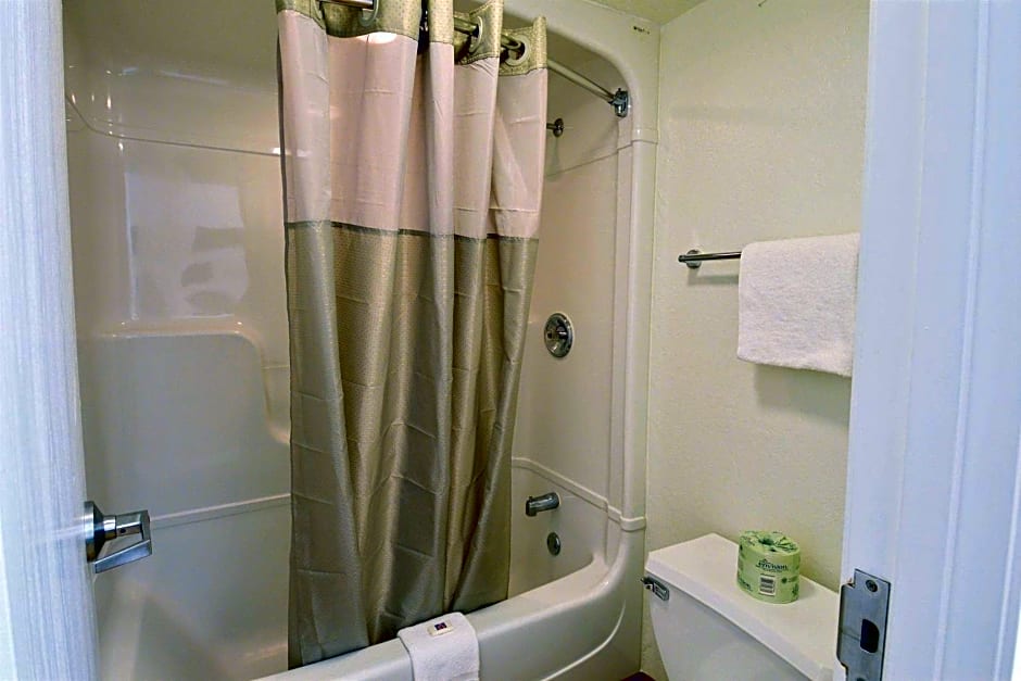 Motel 6-Tewksbury, MA - Boston