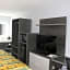 Douglas Inn & Suites Cleveland