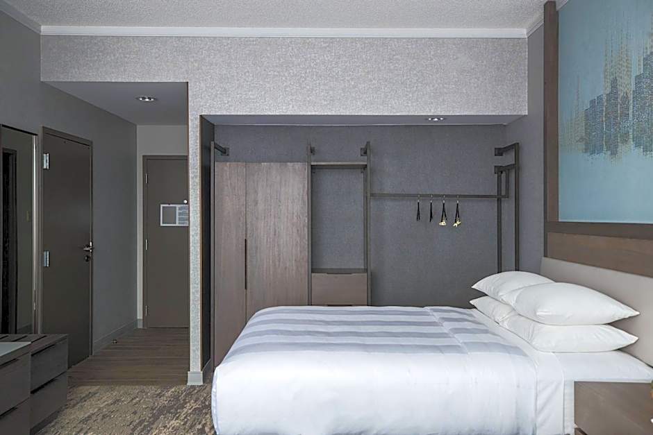 Courtyard by Marriott Chicago at Medical District/UIC
