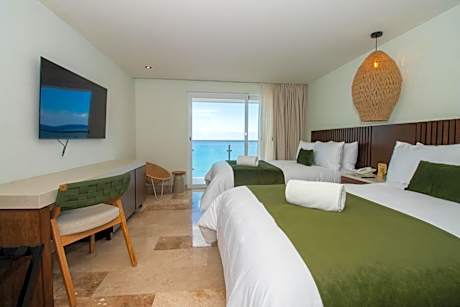 Twin Room with Sea View