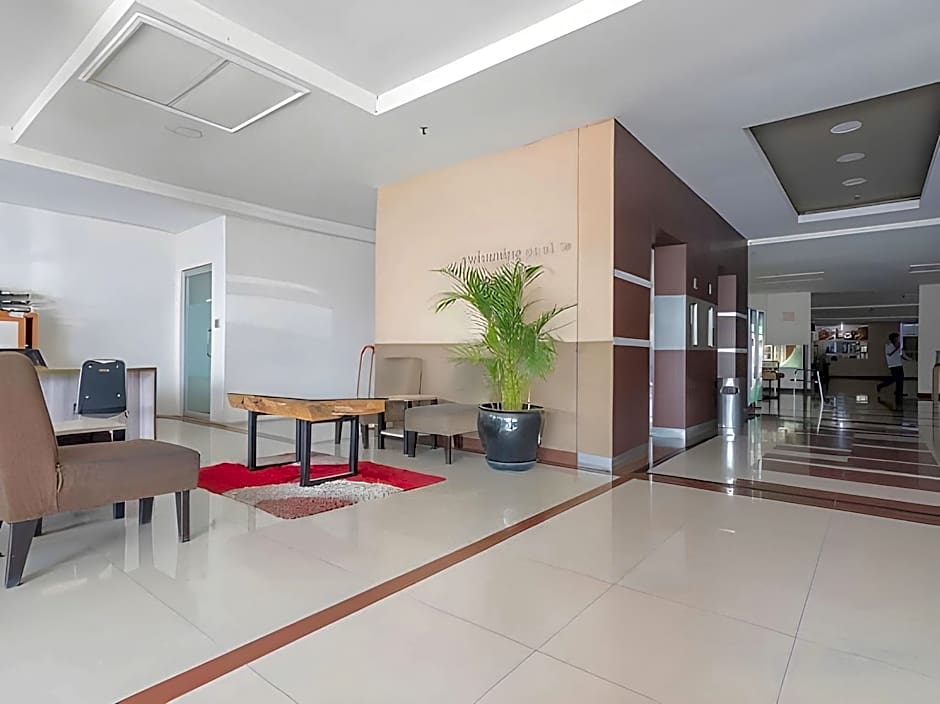 Emerald Apartel by RM.