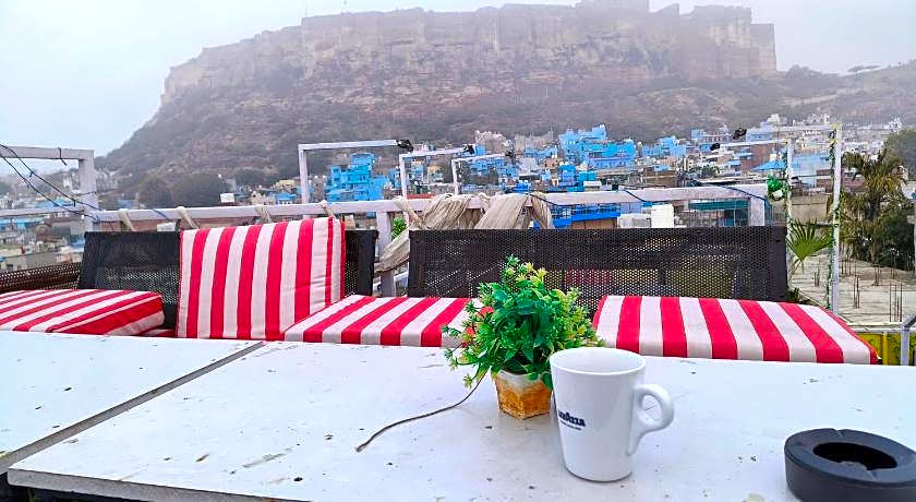 Shivam Paying Guest House