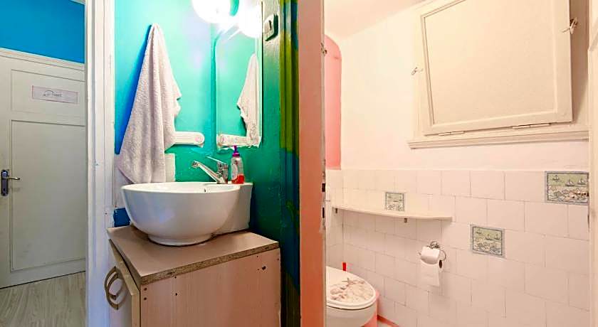 Shantihome Hostel Izmir