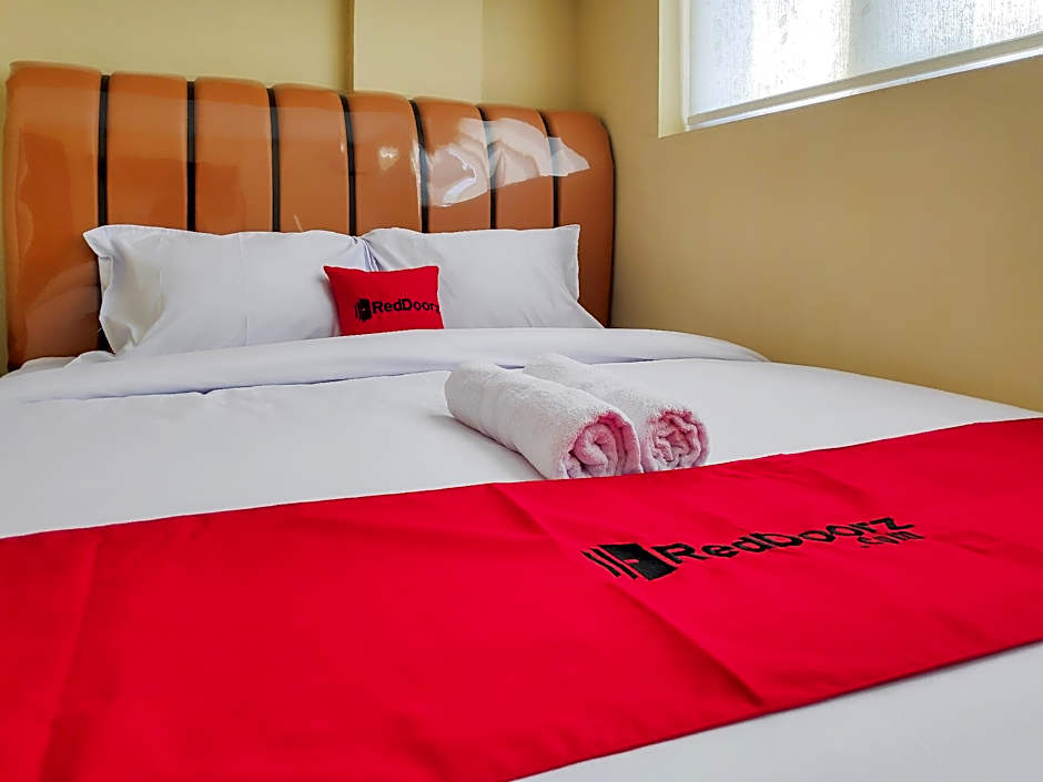 RedDoorz @ Jalan Gaperta Medan