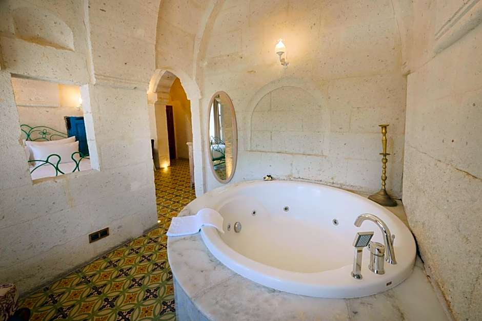 Tafoni Houses Cave Hotel