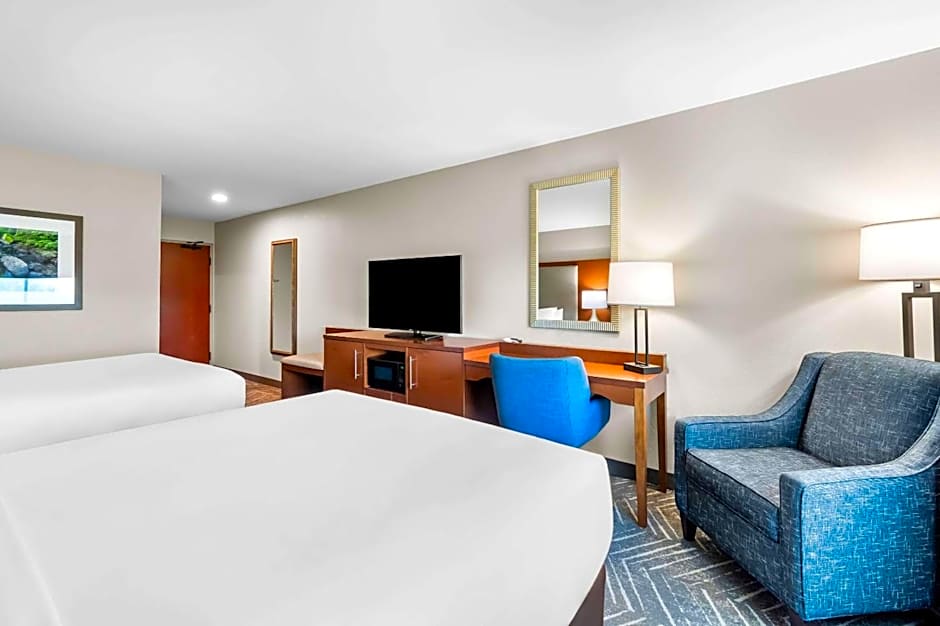 Comfort Inn & Suites Mountain Iron and Virginia