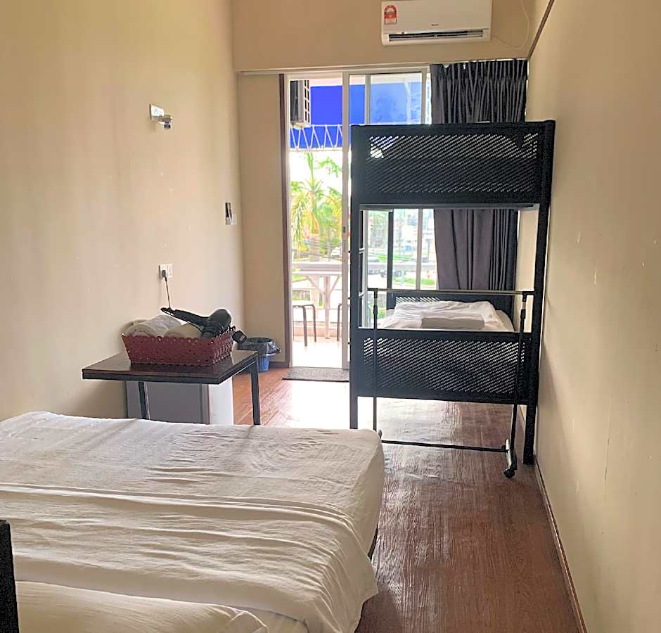 AE Semporna Guesthouse