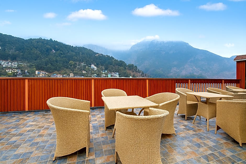 Hotel Pawan Regency - Best Mountain View Hotel in Mcleodganj