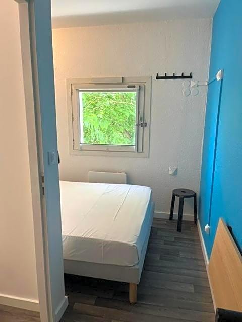 Unisotel Bollène A7 Ex-Hotel F1