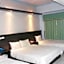 Modern Plaza Hotel
