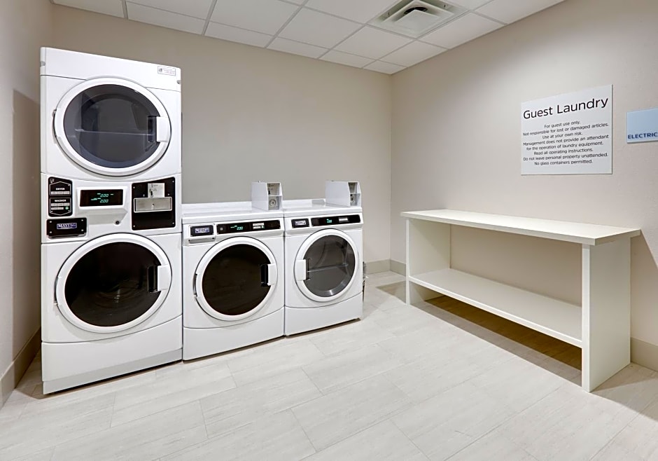 Holiday Inn Express And Suites Plano - The Colony By IHG
