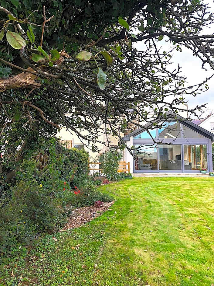 Dingle Garden Townhouse